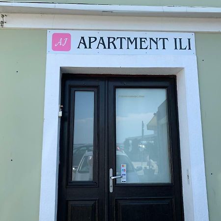 Apartment Ili ไพราน ภายนอก รูปภาพ