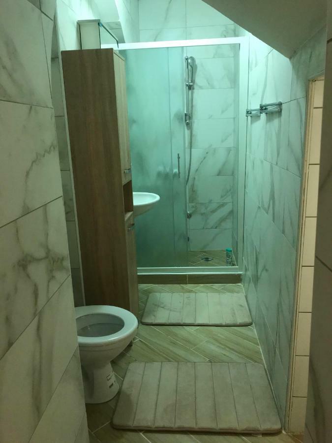 Apartment Ili ไพราน ภายนอก รูปภาพ