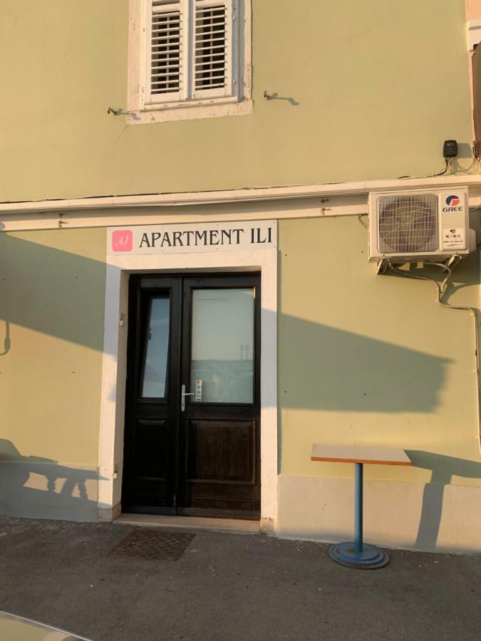 Apartment Ili ไพราน ภายนอก รูปภาพ